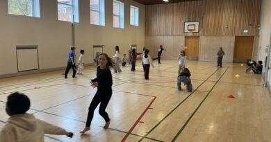 Der bliver løbet igennem i Hallen (DEMO)